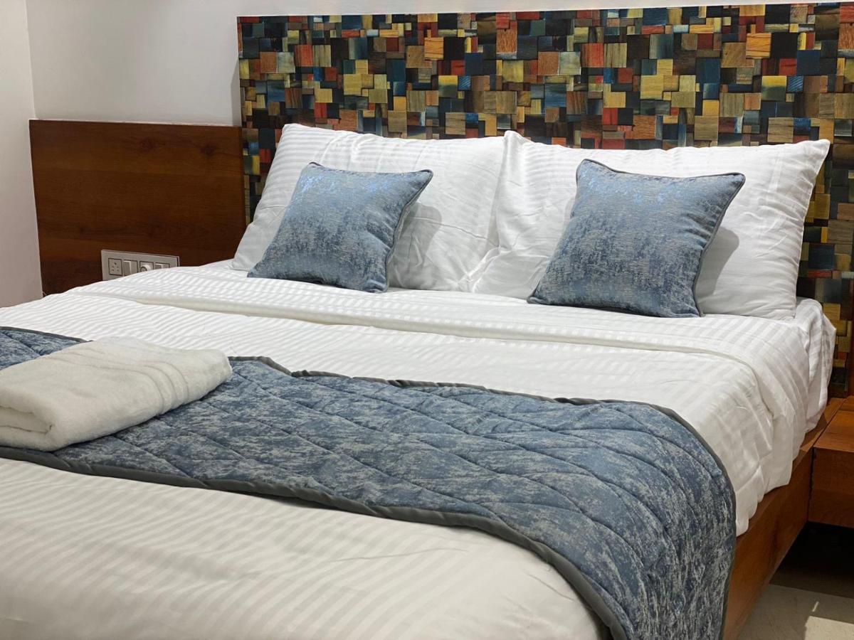 The Urban Hive Hotel Belgaum Buitenkant foto