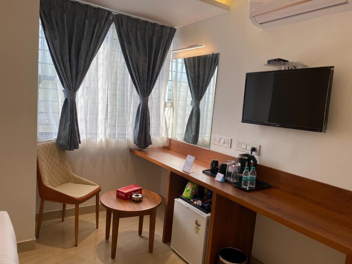 The Urban Hive Hotel Belgaum Buitenkant foto