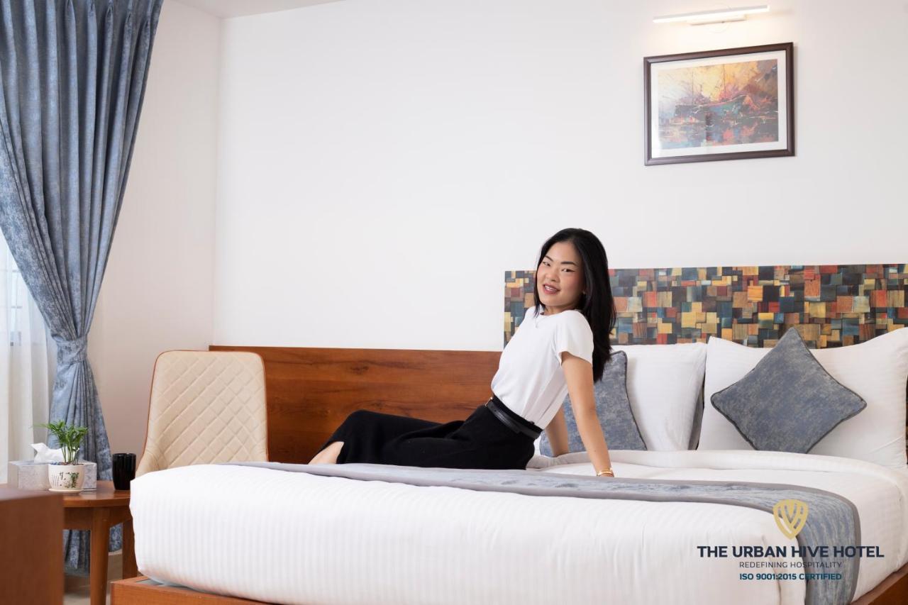 The Urban Hive Hotel Belgaum Buitenkant foto