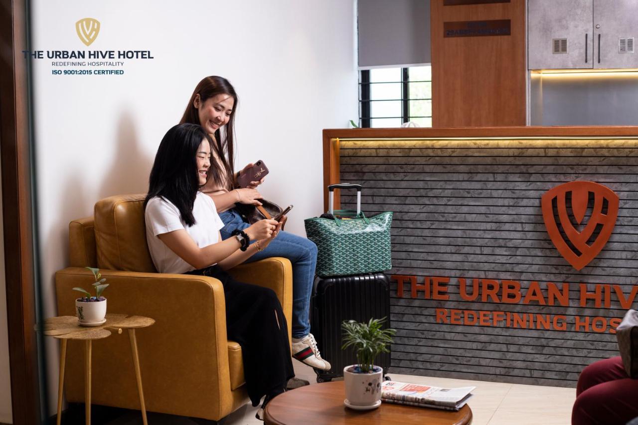 The Urban Hive Hotel Belgaum Buitenkant foto
