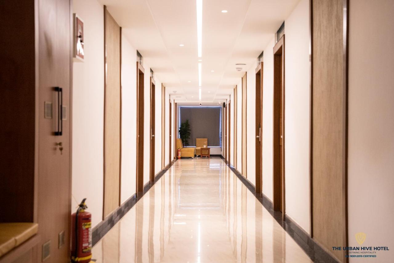 The Urban Hive Hotel Belgaum Buitenkant foto