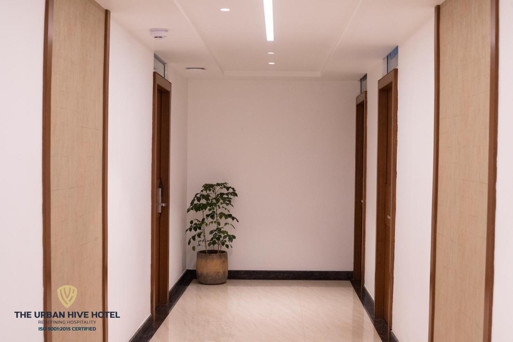 The Urban Hive Hotel Belgaum Buitenkant foto